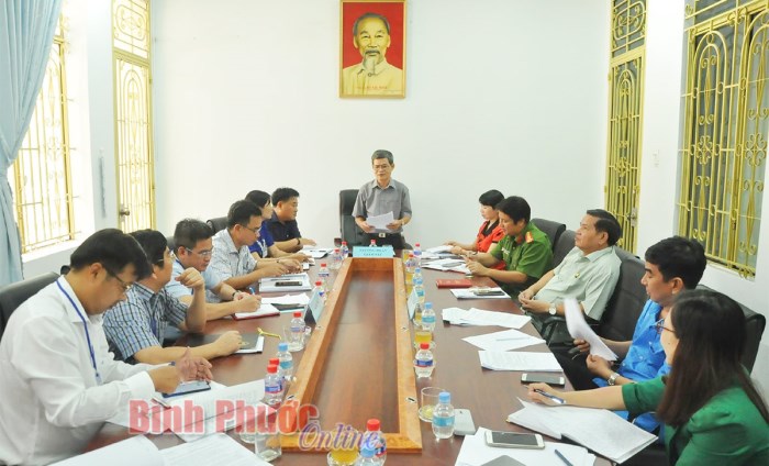 HĐND tỉnh gi&aacute;m s&aacute;t lĩnh vực c&ocirc;ng chứng, luật sư