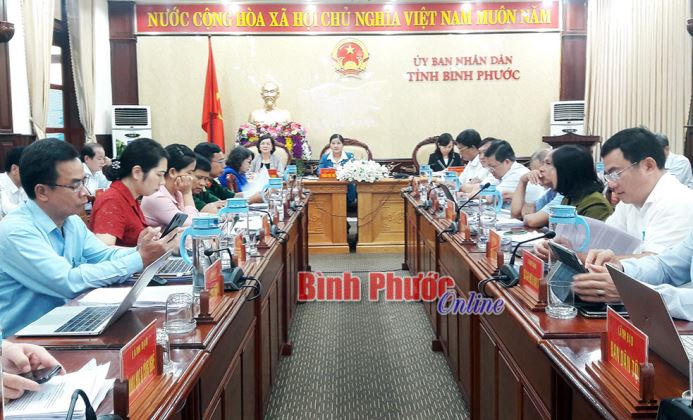 Thế giới đánh giá cao mức tăng trưởng GDP dương của Việt Nam