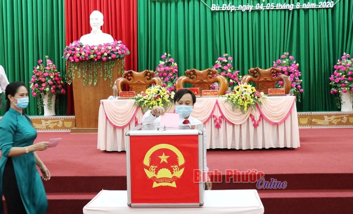 Bù Đốp bầu bổ sung Phó chủ tịch UBND huyện