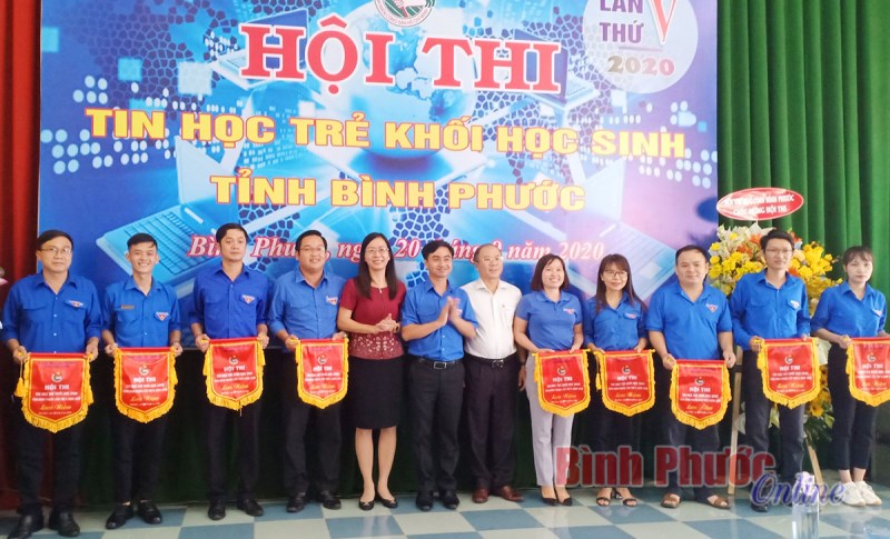 Thị đoàn Bình Long nhất toàn đoàn Hội thi Tin học trẻ khối học sinh cấp tỉnh lần V