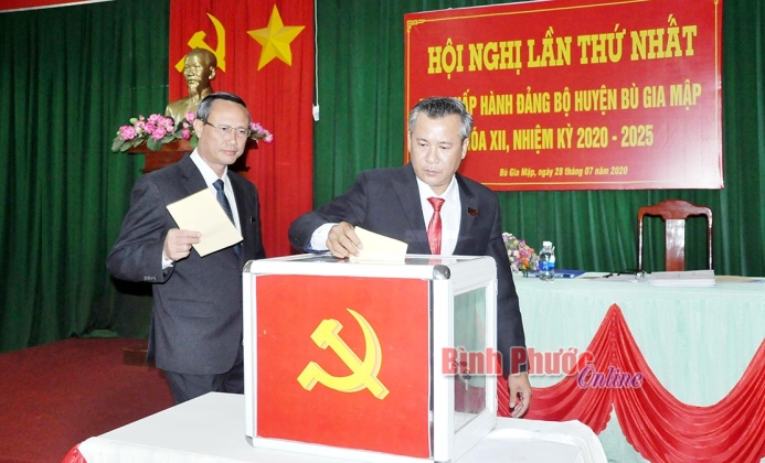 Ông Phùng Hiệp Quốc tái đắc cử Bí thư Huyện ủy Bù Gia Mập