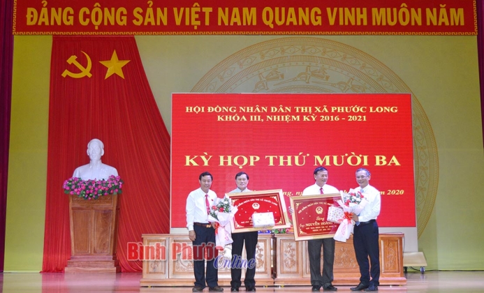 Ông Lê Thanh Sơn được bầu giữ chức Chủ tịch HĐND thị xã Phước Long khóa III