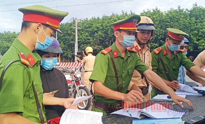 Đảm bảo ATGT thông suốt phục vụ Đại hội Đảng bộ tỉnh lần thứ XI