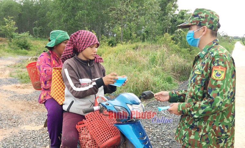 Siết chặt quản l&yacute; đường m&ograve;n, lối mở