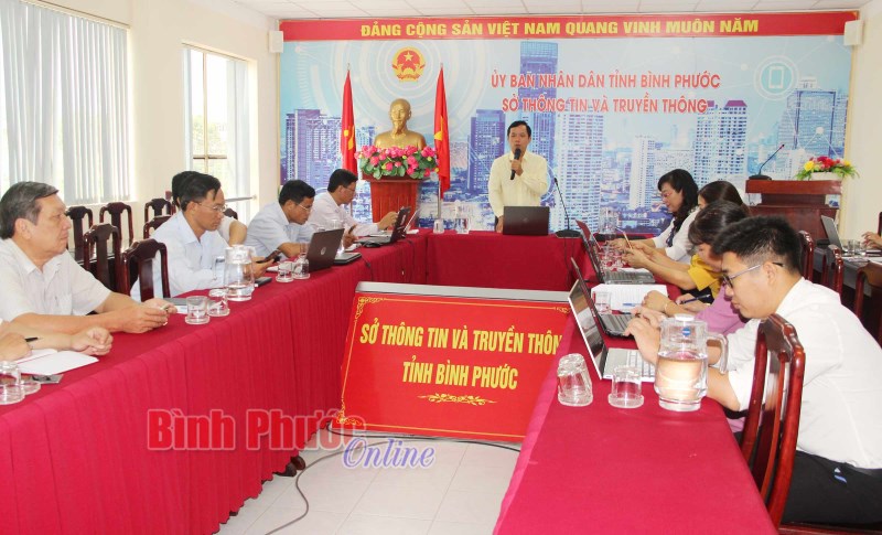 Tập huấn giảm ngh&egrave;o th&ocirc;ng tin