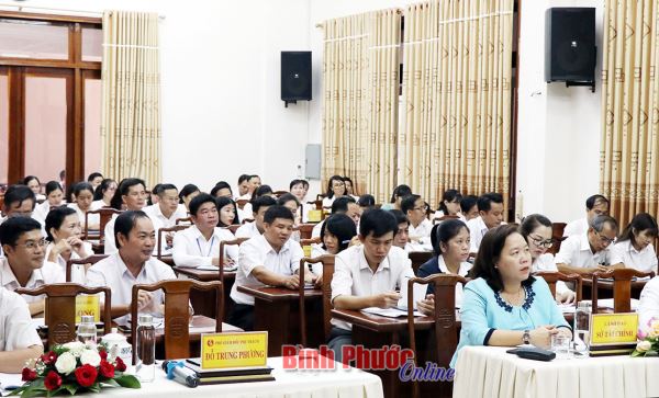 Hệ thống KBNN B&igrave;nh Phước quyết liệt triển khai dịch vụ c&ocirc;ng