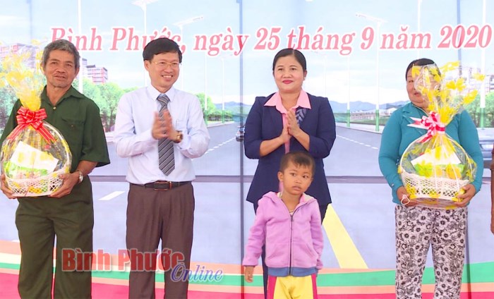 Khởi c&ocirc;ng dự &aacute;n giao th&ocirc;ng kết nối c&aacute;c khu c&ocirc;ng nghiệp ph&iacute;a T&acirc;y Nam th&agrave;nh phố Đồng Xo&agrave;i