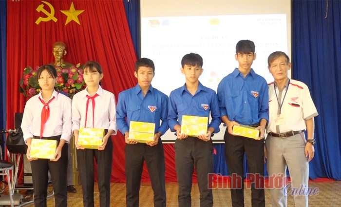 Hướng dẫn kỹ năng lái xe an toàn cho đoàn viên thanh niên, học sinh