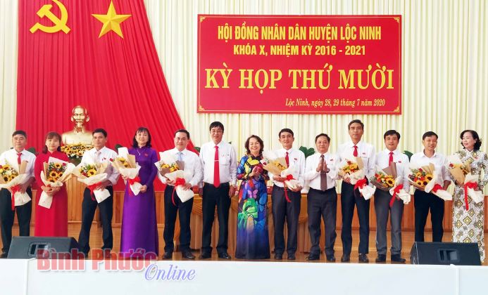 Lộc Ninh có tân Chủ tịch HĐND và UBND