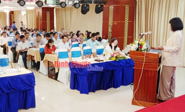 Tập huấn nghiệp vụ x&acirc;y dựng x&atilde;, phường, thị trấn đạt chuẩn tiếp cận ph&aacute;p luật