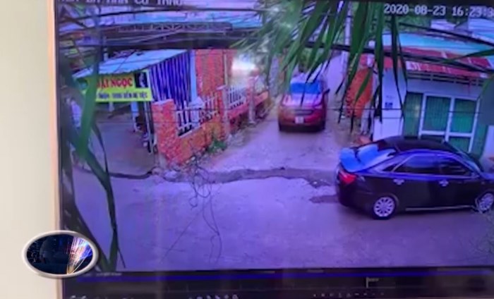 Bản tin 100 độ ngày 29-8: Một vụ tai nạn giao thông, lỗi thuộc về ai?