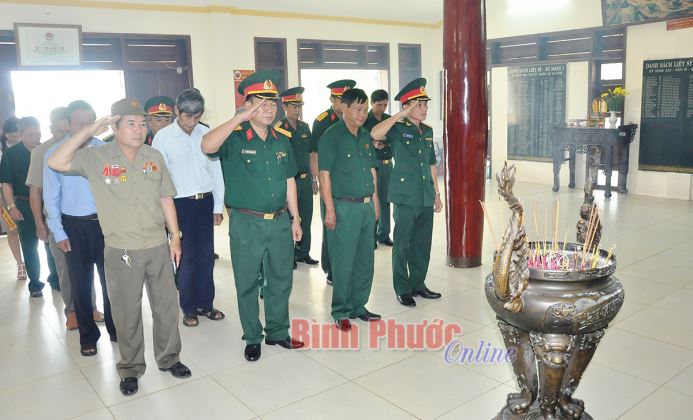 Ph&aacute;t huy gi&aacute; trị lịch sử Chốt chặn T&agrave;u &Ocirc; - X&oacute;m Ruộng trong thời b&igrave;nh