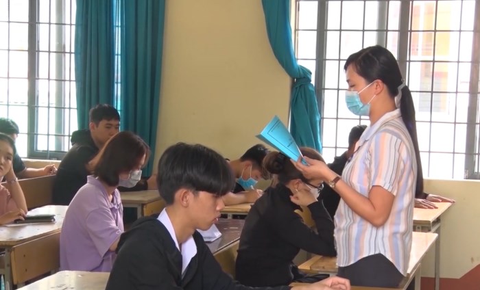 Bản tin Covid-19 ngày 2-9: Học sinh bước vào thi tốt nghiệp THPT 2020 đợt 2