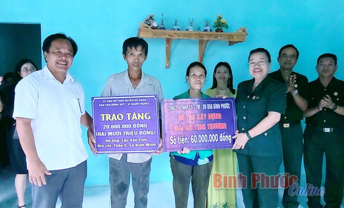 Trao mái ấm nghĩa tình cho hộ nghèo huyện Bù Đăng