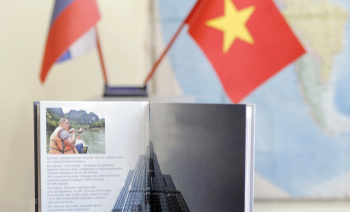 “Việt Nam cất cánh” - cuốn sách tô thắm tình hữu nghị Việt Nam-Nga