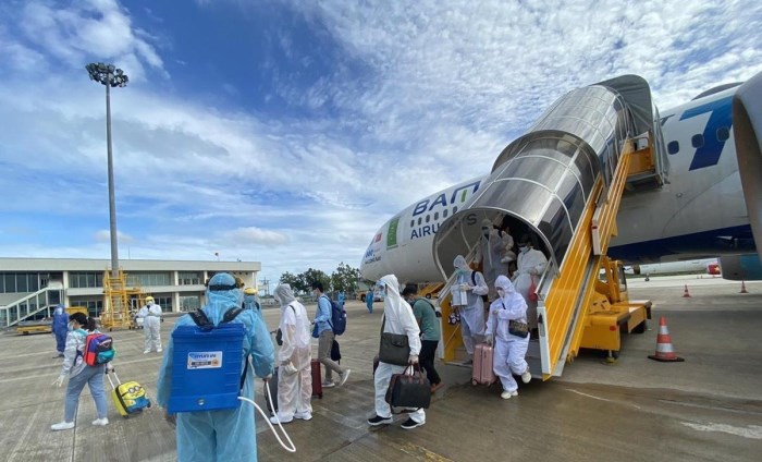 Việt Nam thêm 3 ca nhập cảnh mắc COVID-19 được cách ly ngay