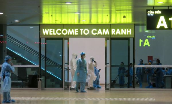 Đưa hơn 220 công dân Việt Nam từ Nhật Bản về nước an toàn