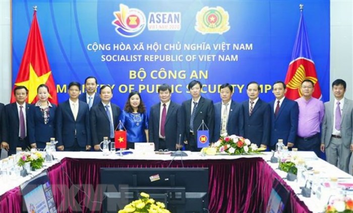 Hội nghị Quan chức cấp cao ASEAN về chống tội phạm xuyên quốc gia