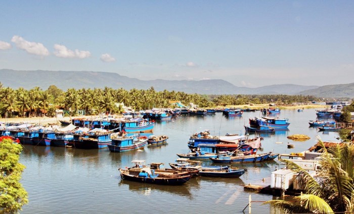 Biển Đông hình thành vùng áp thấp mới, nhiều vùng biển gió giật mạnh