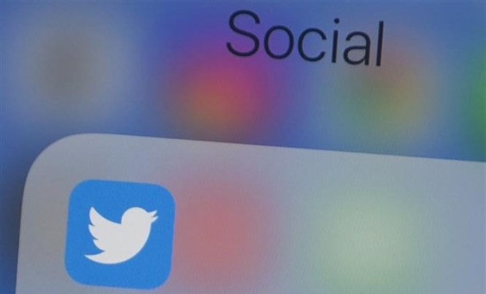 Twitter, Facebook công bố biện pháp ngăn chặn hành vi thao túng bầu cử