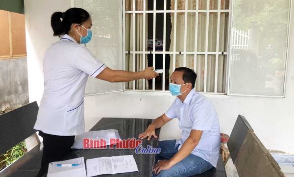 Người dân Đồng Xoài tự giác khai báo và cách ly y tế khi trở về từ vùng dịch