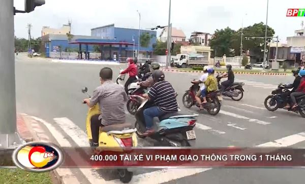 Bản tin 100 độ ngày 18-7: Trong 1 tháng, hơn 400 ngàn tài xế vi phạm giao thông