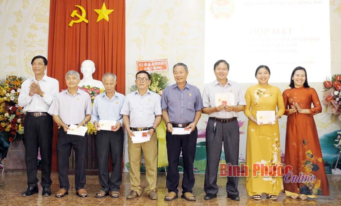 Đồng Phú kỷ niệm Ngày thành lập Hội nông dân Việt Nam