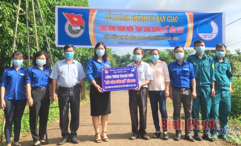 Sức trẻ trên những công trình thanh niên