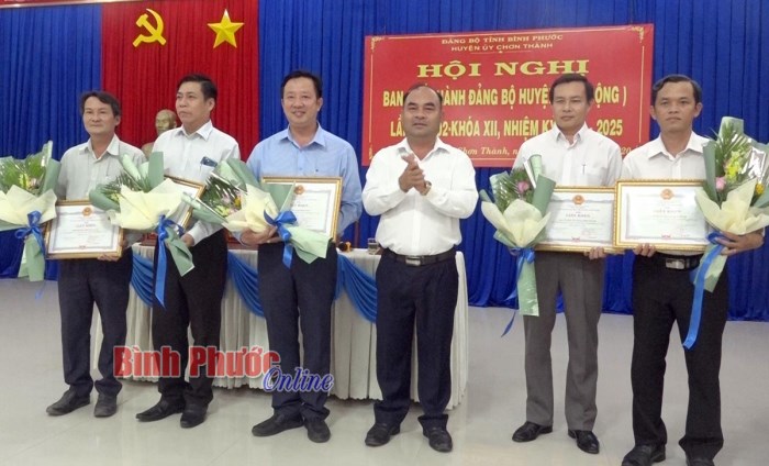 Chơn Th&agrave;nh: 9 th&aacute;ng, gi&aacute; trị sản xuất c&aacute;c ng&agrave;nh ước thực hiện 17.268 tỷ đồng