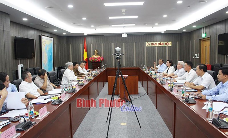 Đoàn công tác tỉnh Bình Phước thăm, làm việc tại Ủy ban Dân tộc