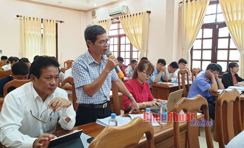 Đoàn ĐBQH tỉnh thông tin kinh tế - xã hội và lấy ý kiến dự thảo Luật Bảo vệ môi trường