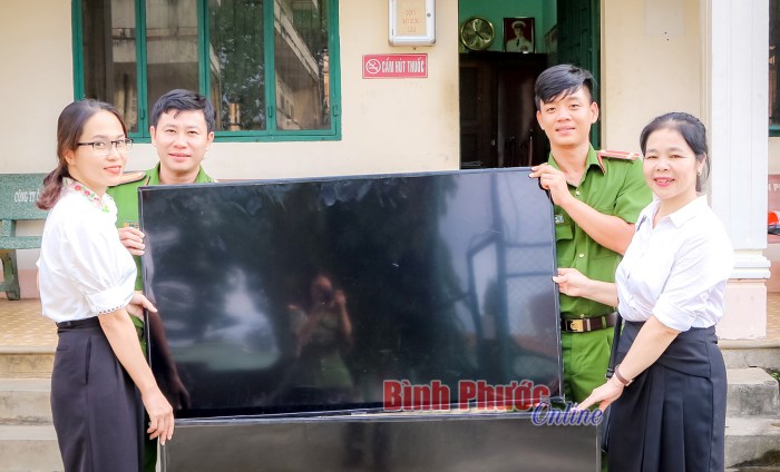Bàn giao tài sản vụ trộm