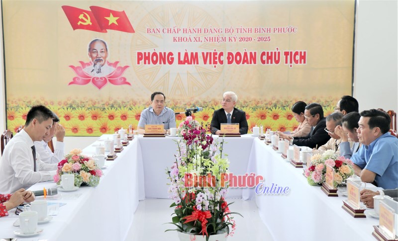 Chủ tịch Ủy ban Trung ương MTTQ Việt Nam Trần Thanh Mẫn l&agrave;m việc với Ban Thường vụ Tỉnh ủy B&igrave;nh Phước