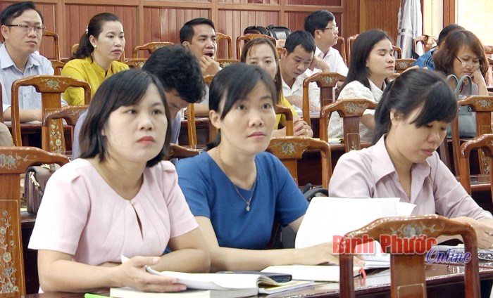 Đồng Xo&agrave;i: Gần 100 học vi&ecirc;n tham gia bồi dưỡng kiến thức QPAN đối tượng 4 