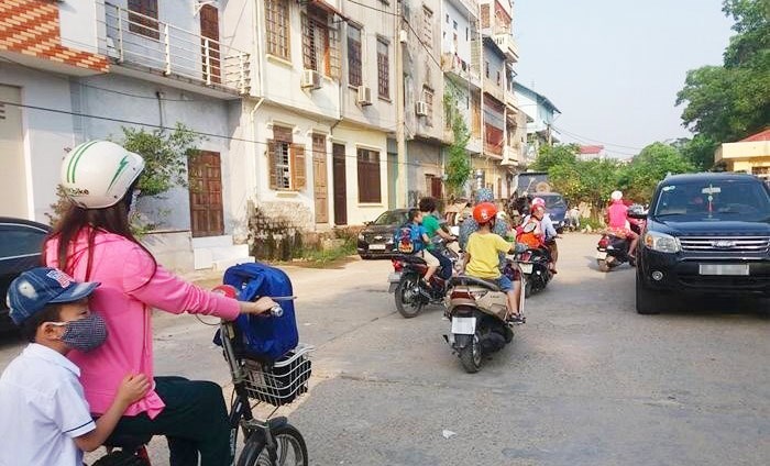 Suy ngẫm từ những ứng xử của phụ huynh