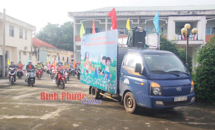 Diễu hành hưởng ứng Ngày Quốc tế trẻ em gái