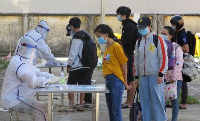 Thêm 2 người mắc COVID-19, đều là ca nhập cảnh được cách ly ngay