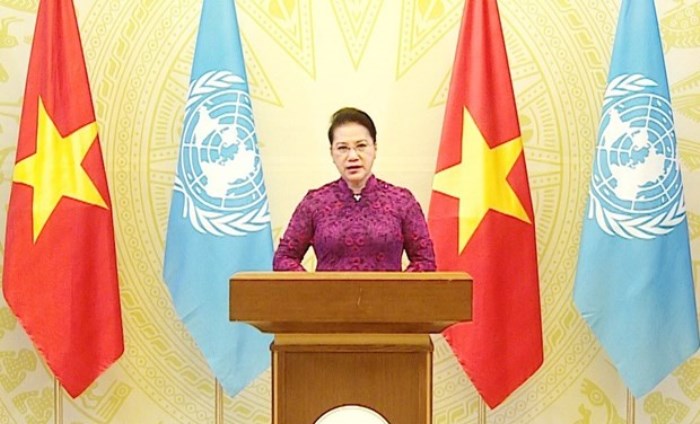 Thúc đẩy bình đẳng giới và trao quyền cho tất cả phụ nữ và trẻ em gái