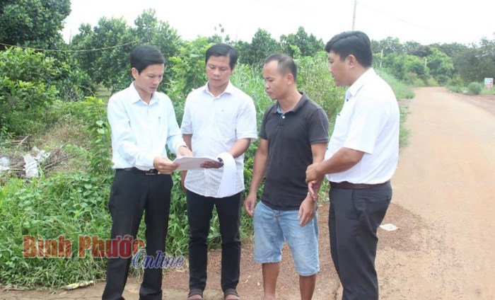 Nh&acirc;n d&acirc;n Đồng Ph&uacute; hiến hơn 39 ha đất giải ph&oacute;ng mặt bằng