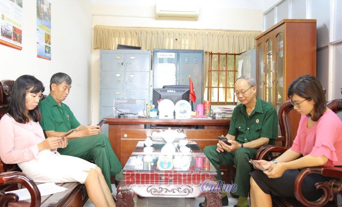 Muôn trái tim hướng về đại hội