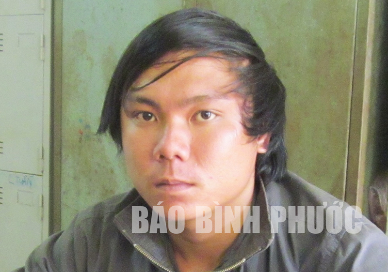 Một nghi can trong vụ giết người tại qu&aacute;n nhậu F.A ra đầu th&uacute;