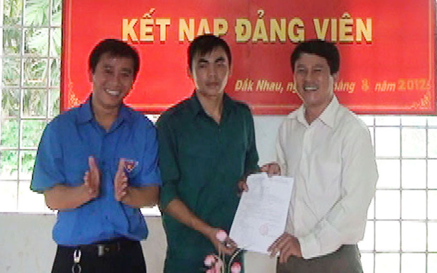 Chất lượng đảng vi&ecirc;n mới kết nạp được n&acirc;ng cao