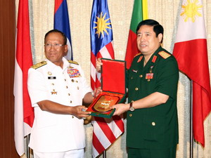 Hải qu&acirc;n ASEAN cần hợp t&aacute;c về vấn đề Biển Đ&ocirc;ng