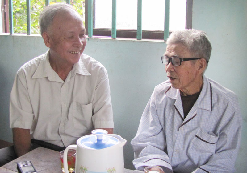 Những điển h&igrave;nh học v&agrave; l&agrave;m theo B&aacute;c ở Đồng Ph&uacute;