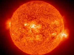 Chùm lửa Mặt Trời lớn nhất trong gần 5 năm qua
