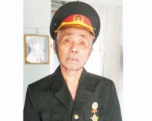 Ph&aacute;o thủ baz&ocirc;ka dũng cảm