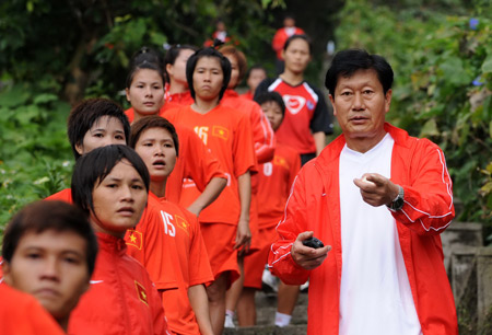 Đội tuyển nữ Việt Nam: AFF cup 2011 là vạch xuất phát