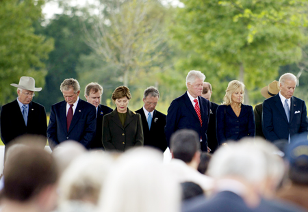 Nước Mỹ tưởng niệm các nạn nhân vụ khủng bố kinh hoàng 11-9