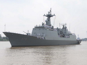 T&agrave;u Hải qu&acirc;n H&agrave;n Quốc thăm Th&agrave;nh phố Hồ Ch&iacute; Minh 