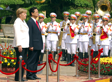 Việt Nam - Đức thiết lập quan hệ đối t&aacute;c chiến lược